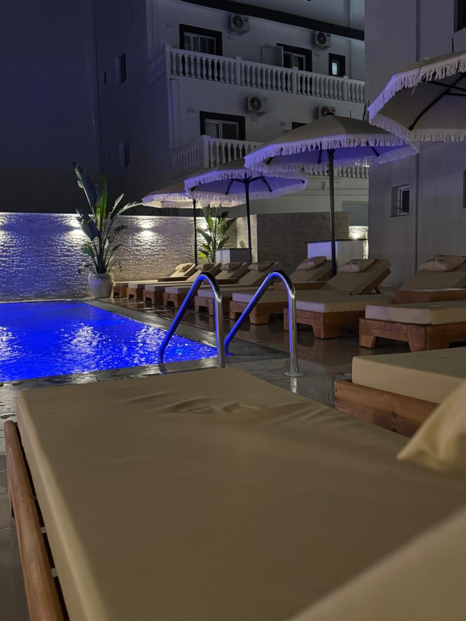Hotel Kroi クサミル エクステリア 写真