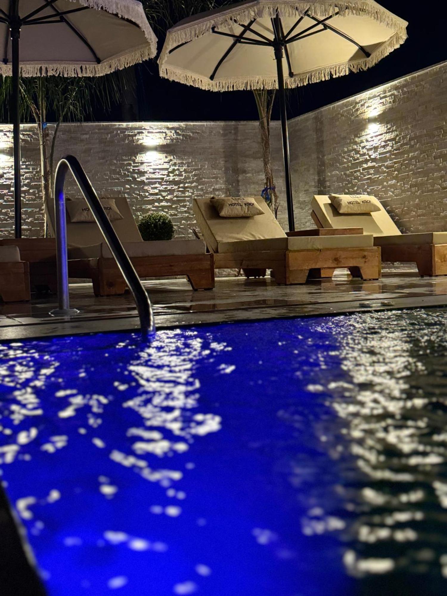 Hotel Kroi クサミル エクステリア 写真