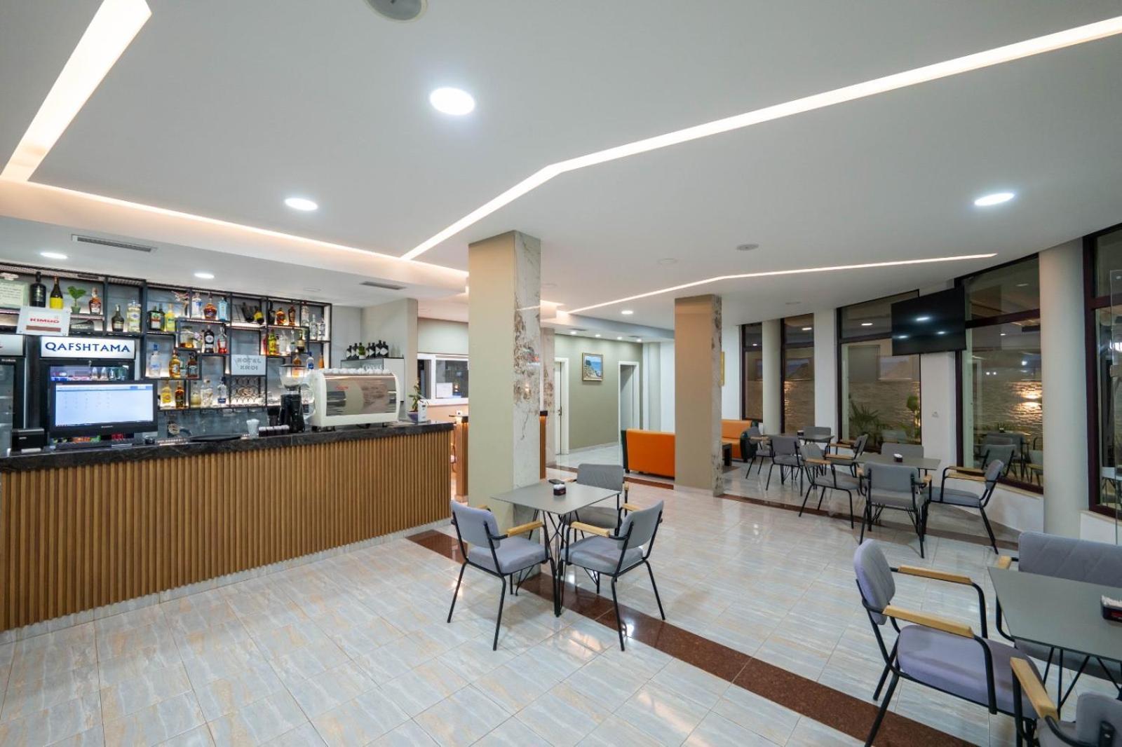 Hotel Kroi クサミル エクステリア 写真